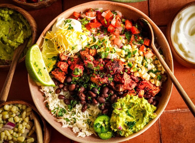 Sauce on Chipotle Bowl – Options, Flavors, and How to Choose